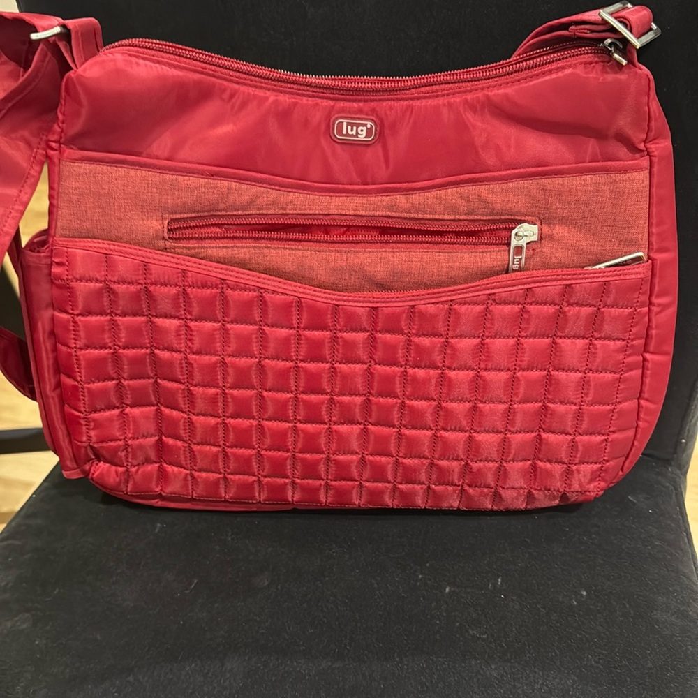 LUG QUILTED AERIAL CROSSBODY/SHOULDER BAG  - Red New without tags